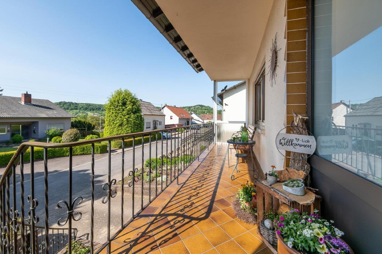 Ferienwohnung Am Steinchen メトラッハ エクステリア 写真